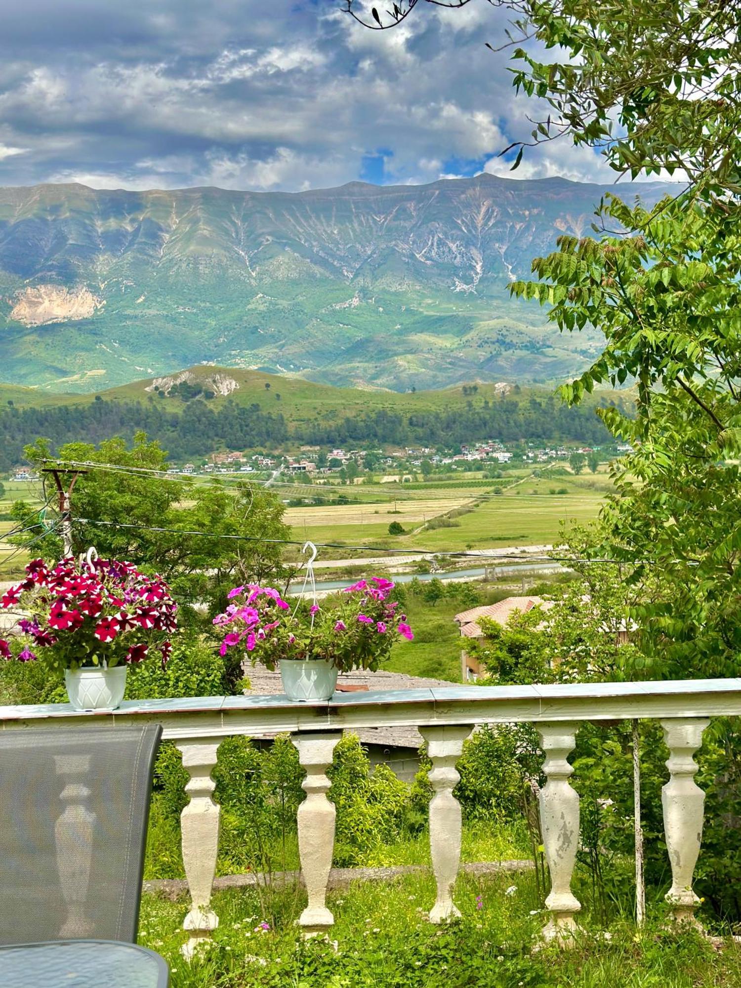 Villa Braho Gjirokastër Eksteriør bilde